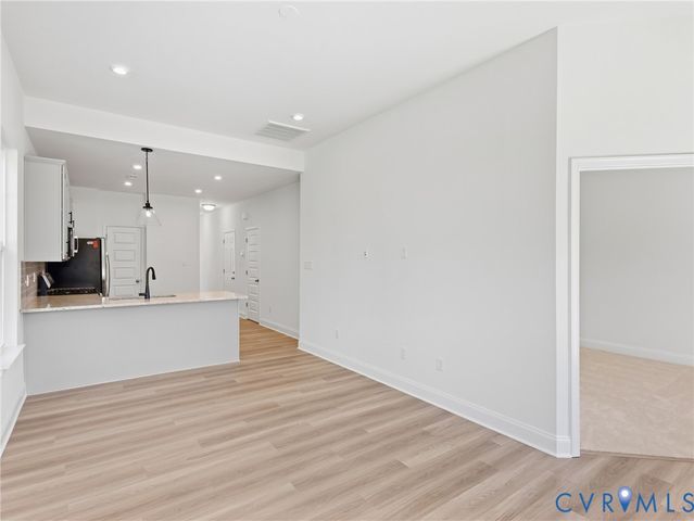 18783 Palisades Rdg, Moseley, VA 23120