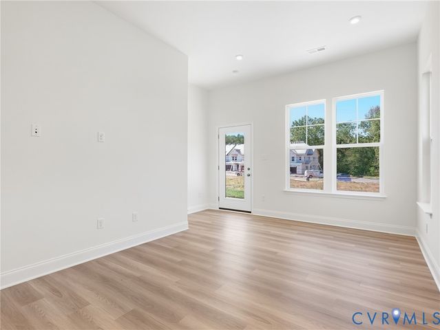 18783 Palisades Rdg, Moseley, VA 23120