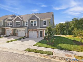 18783 Palisades Rdg, Moseley, VA 23120