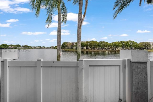 11625 NW 11Th St 11625, Pembroke Pines, FL 33026