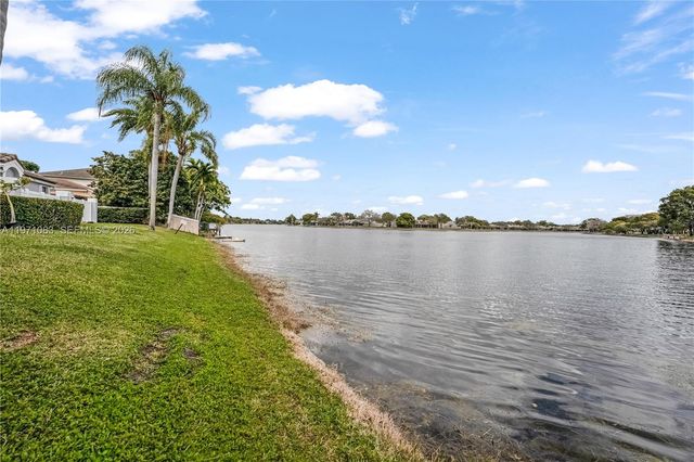 11625 NW 11Th St 11625, Pembroke Pines, FL 33026