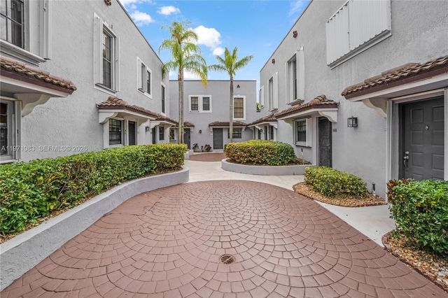 11625 NW 11Th St 11625, Pembroke Pines, FL 33026