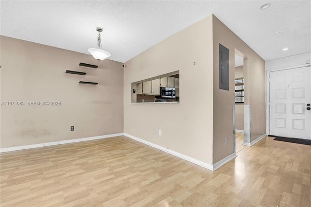 11625 NW 11Th St 11625, Pembroke Pines, FL 33026