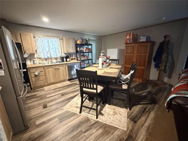 95 Westlake Road, Trinity, TX 75862