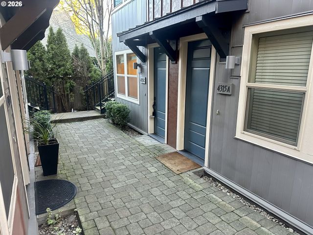 4315 Se DIVISION St C, Portland, OR 97206
