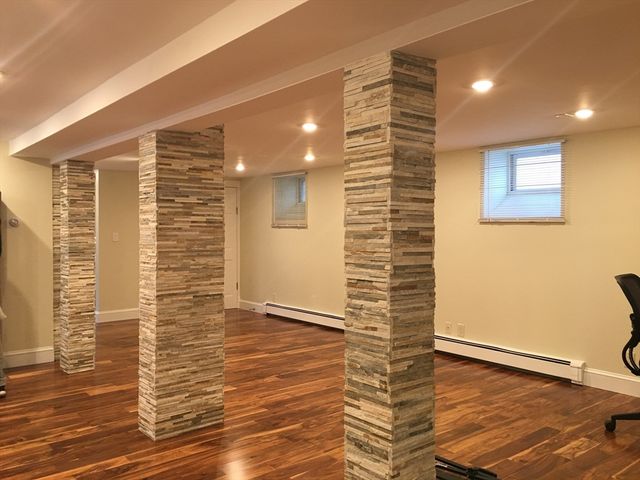 16 Crescent Ave. B, Boston, MA 02125