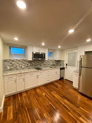 16 Crescent Ave. B, Boston, MA 02125