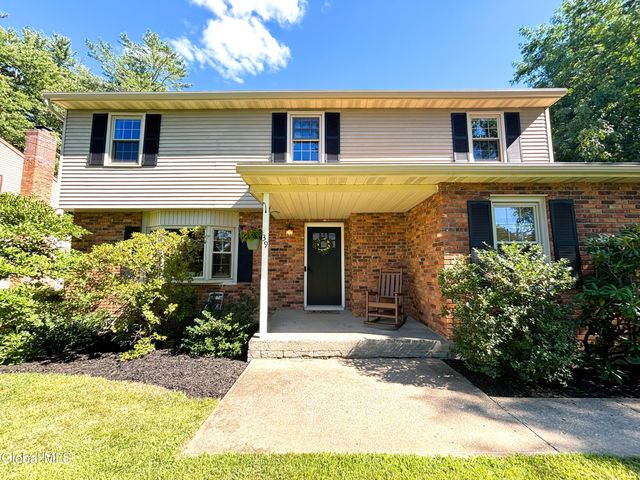 39 Frederick Place, Bethlehem, NY 12054