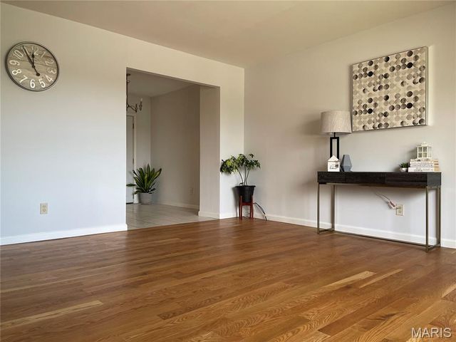 2543 Wesford Drive, Maryland Heights, MO 63043