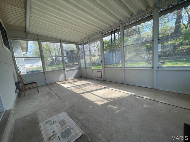 2543 Wesford Drive, Maryland Heights, MO 63043