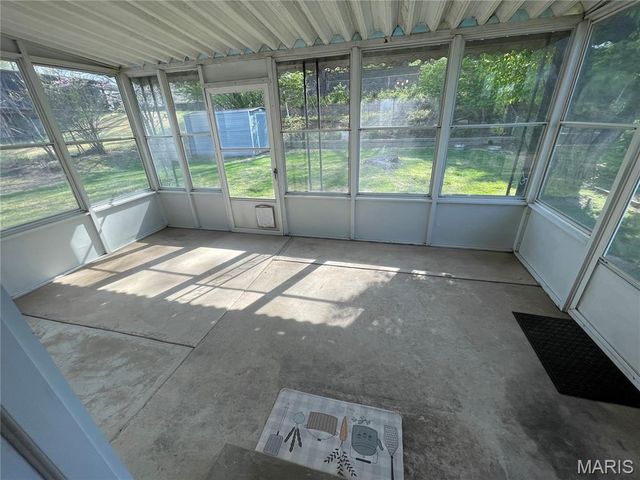 2543 Wesford Drive, Maryland Heights, MO 63043