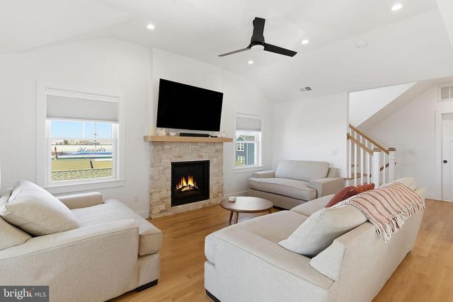 11 E 13TH, Long Beach Township, NJ 08008