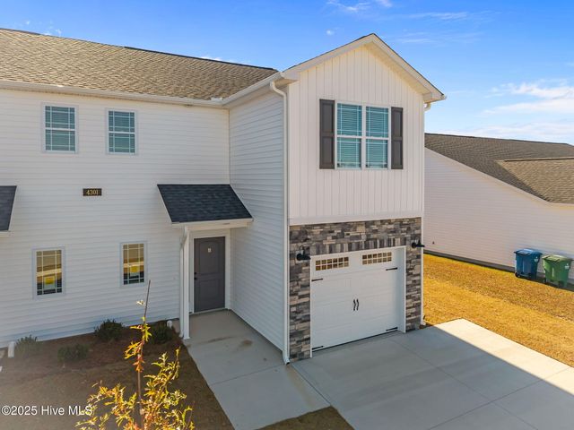 4301 Laurel Ridge Drive B, Greenville, NC 27834