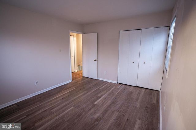 2000 WILDLIFE, Windsor Mill, MD 21244