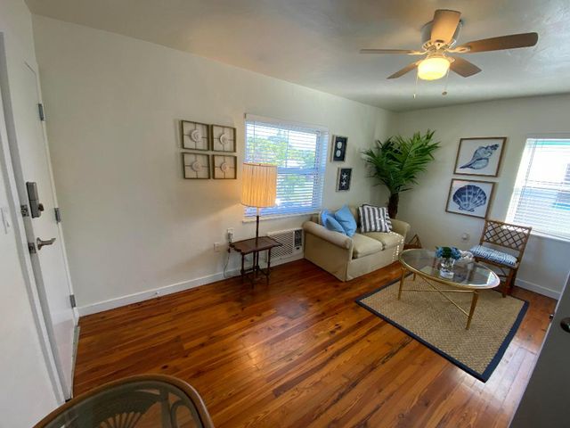 717 2nd Avenue S 7, Lake Worth Beach, FL 33460