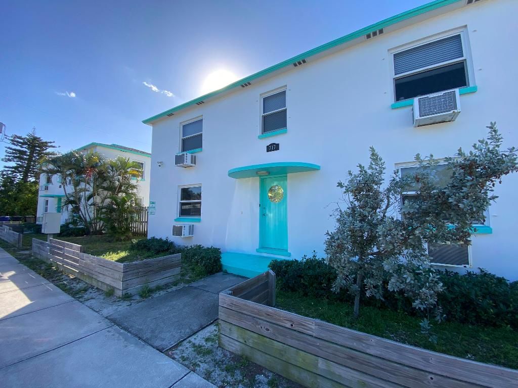 717 2nd Avenue S 7, Lake Worth Beach, FL 33460