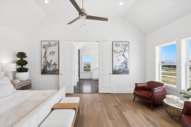 1354 E Crosby Road, Carrollton, TX 75006