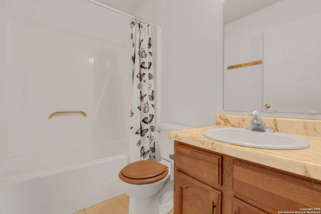 9446 Cliff Way, San Antonio, TX 78250