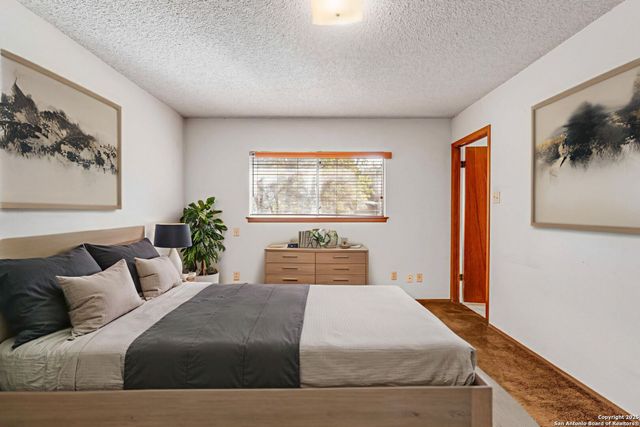 9446 Cliff Way, San Antonio, TX 78250