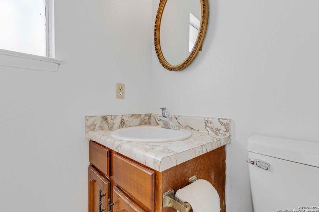 9446 Cliff Way, San Antonio, TX 78250