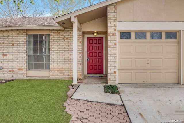 9446 Cliff Way, San Antonio, TX 78250