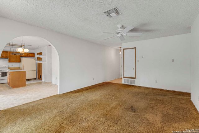 9446 Cliff Way, San Antonio, TX 78250