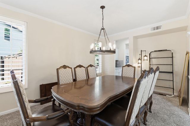 11092 E Le Conte Pass Ct, Clovis, CA 93619