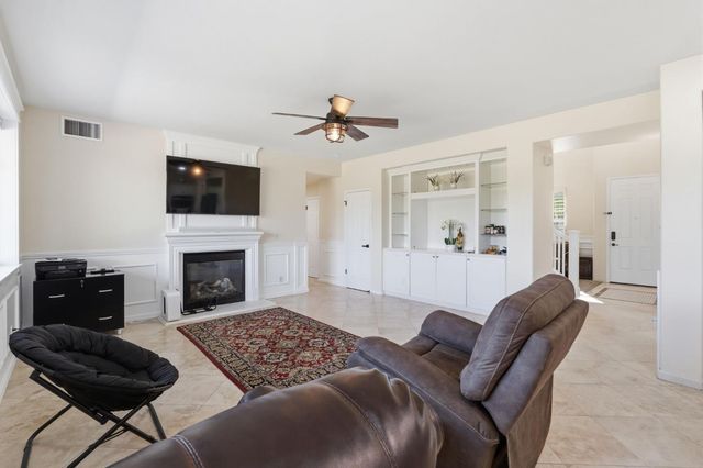 11092 E Le Conte Pass Ct, Clovis, CA 93619