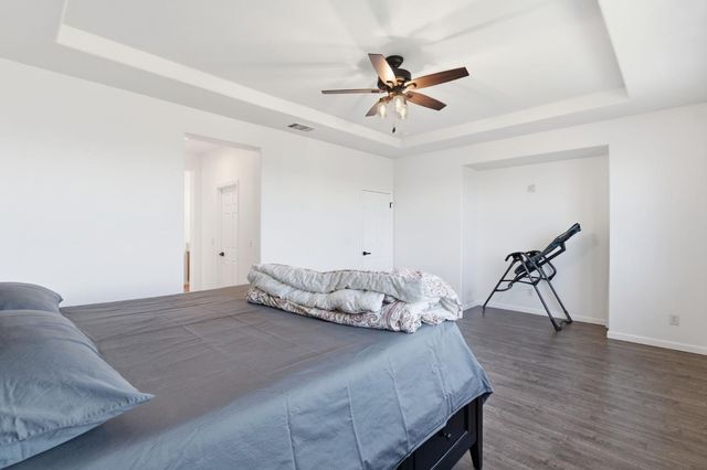 11092 E Le Conte Pass Ct, Clovis, CA 93619