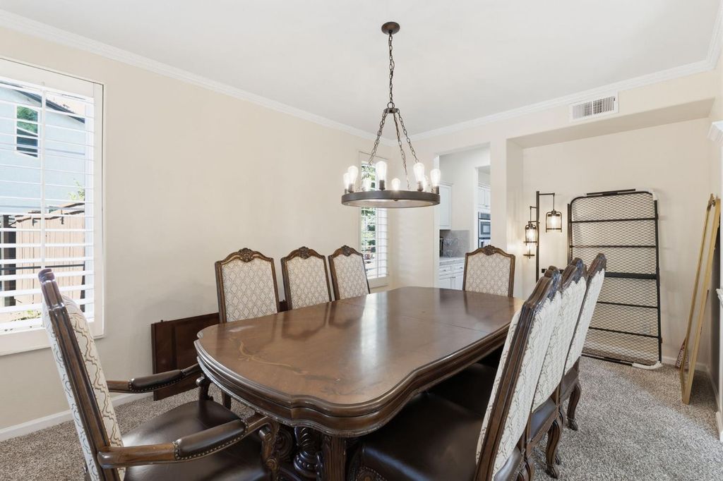 Image 14 of property listing at 11092 E Le Conte Pass Ct, Clovis, CA 93619