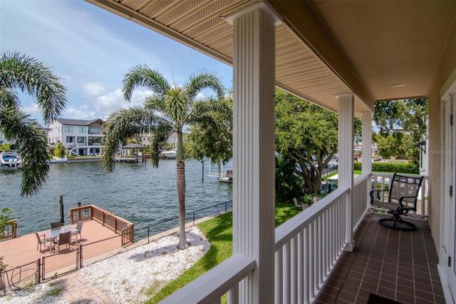 5106 W POE AVENUE, Tampa, FL 33629