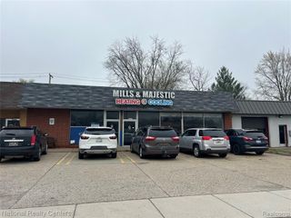15210 Middlebelt Road, Livonia, MI 48154