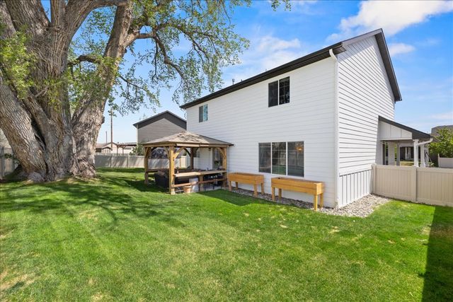 1316 Blackberry Way, Billings, MT 59106