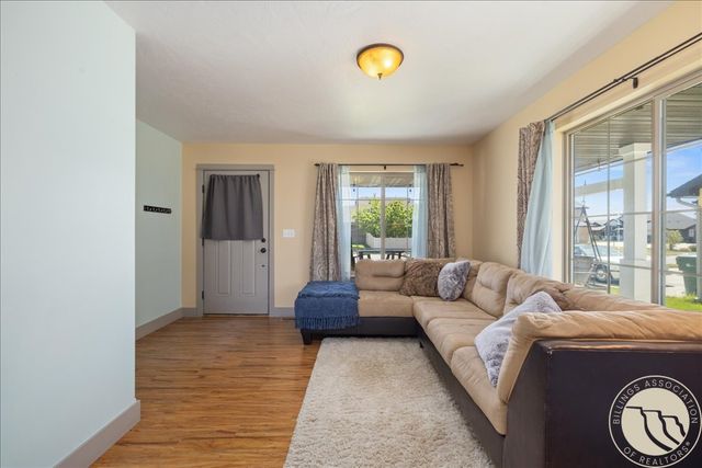 1316 Blackberry Way, Billings, MT 59106