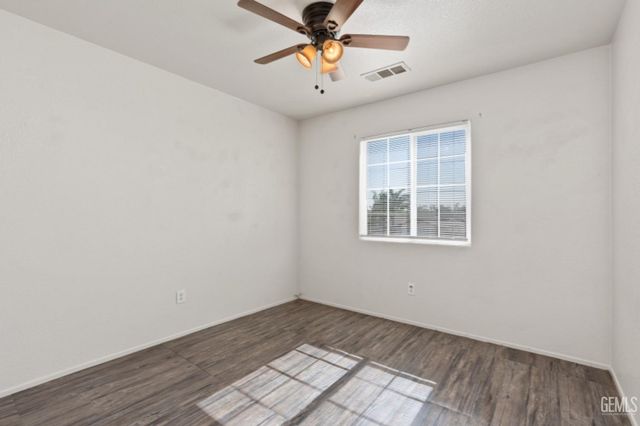 1085 Mast Avenue, Mc Farland, CA 93250