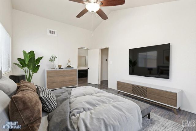 1085 Mast Avenue, Mc Farland, CA 93250