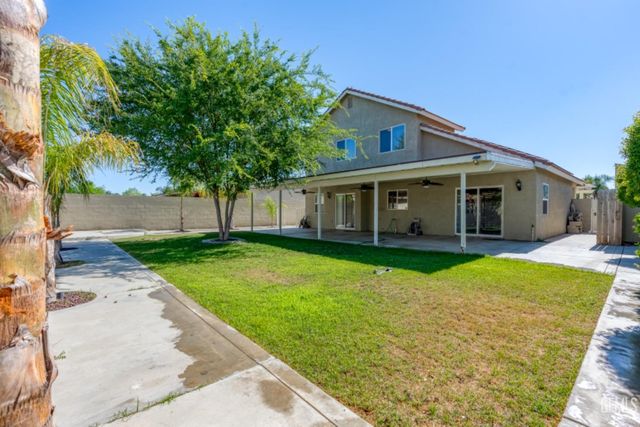 1085 Mast Avenue, Mc Farland, CA 93250