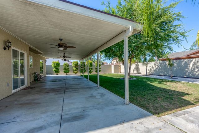 1085 Mast Avenue, Mc Farland, CA 93250