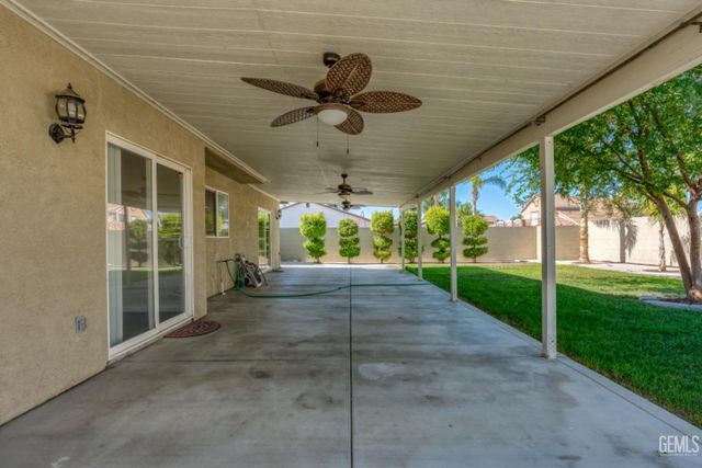 1085 Mast Avenue, Mc Farland, CA 93250