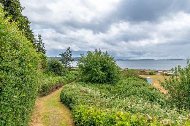 1030 Timber Lane, Freeland, WA 98249