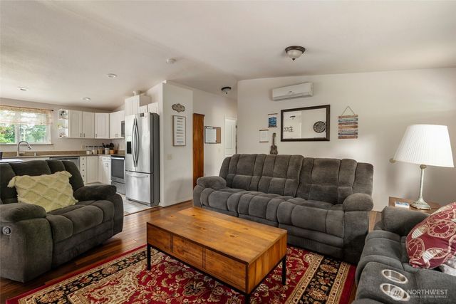 1030 Timber Lane, Freeland, WA 98249