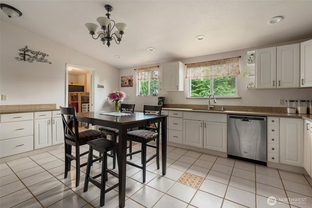 1030 Timber Lane, Freeland, WA 98249