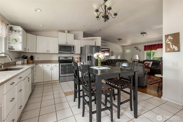 1030 Timber Lane, Freeland, WA 98249