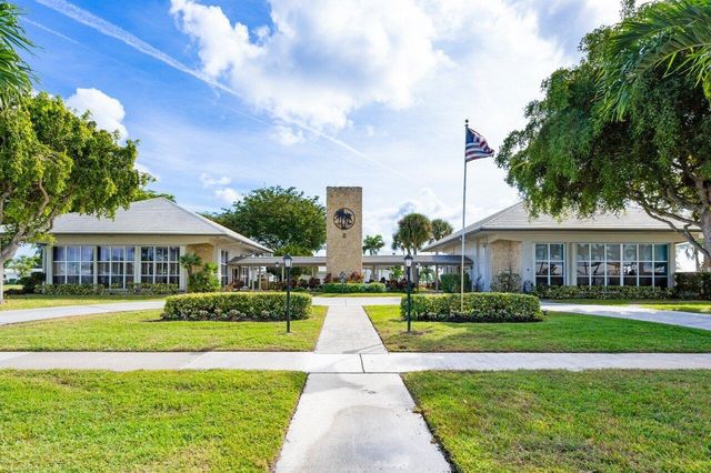 1117 Lake Terrace 207, Boynton Beach, FL 33426