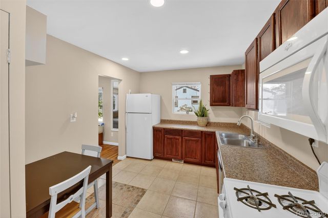 1059 Dunleavy Drive, Highland Charter Township, MI 48356