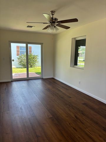 284 Cherry Street, Palm Beach Gardens, FL 33410