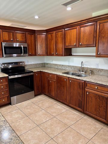 284 Cherry Street, Palm Beach Gardens, FL 33410