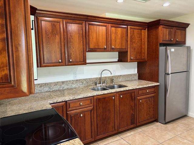 284 Cherry Street, Palm Beach Gardens, FL 33410