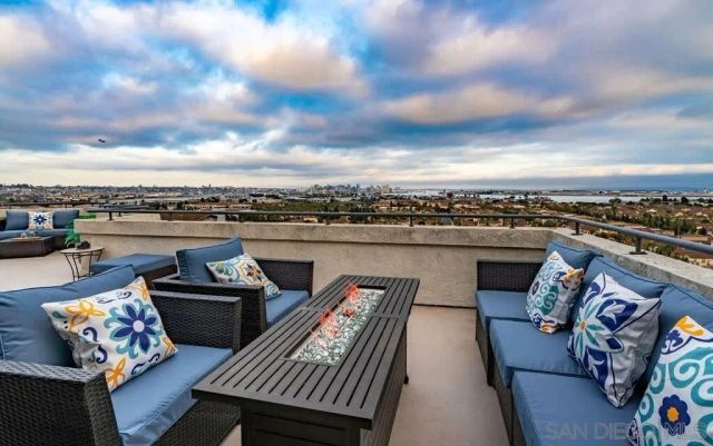 2110 Locust St, San Diego, CA 92106