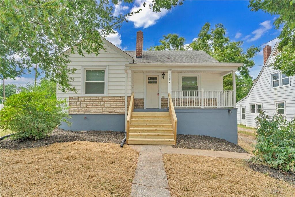 1352 Rivermont Heights RD, Martinsville, VA 24112